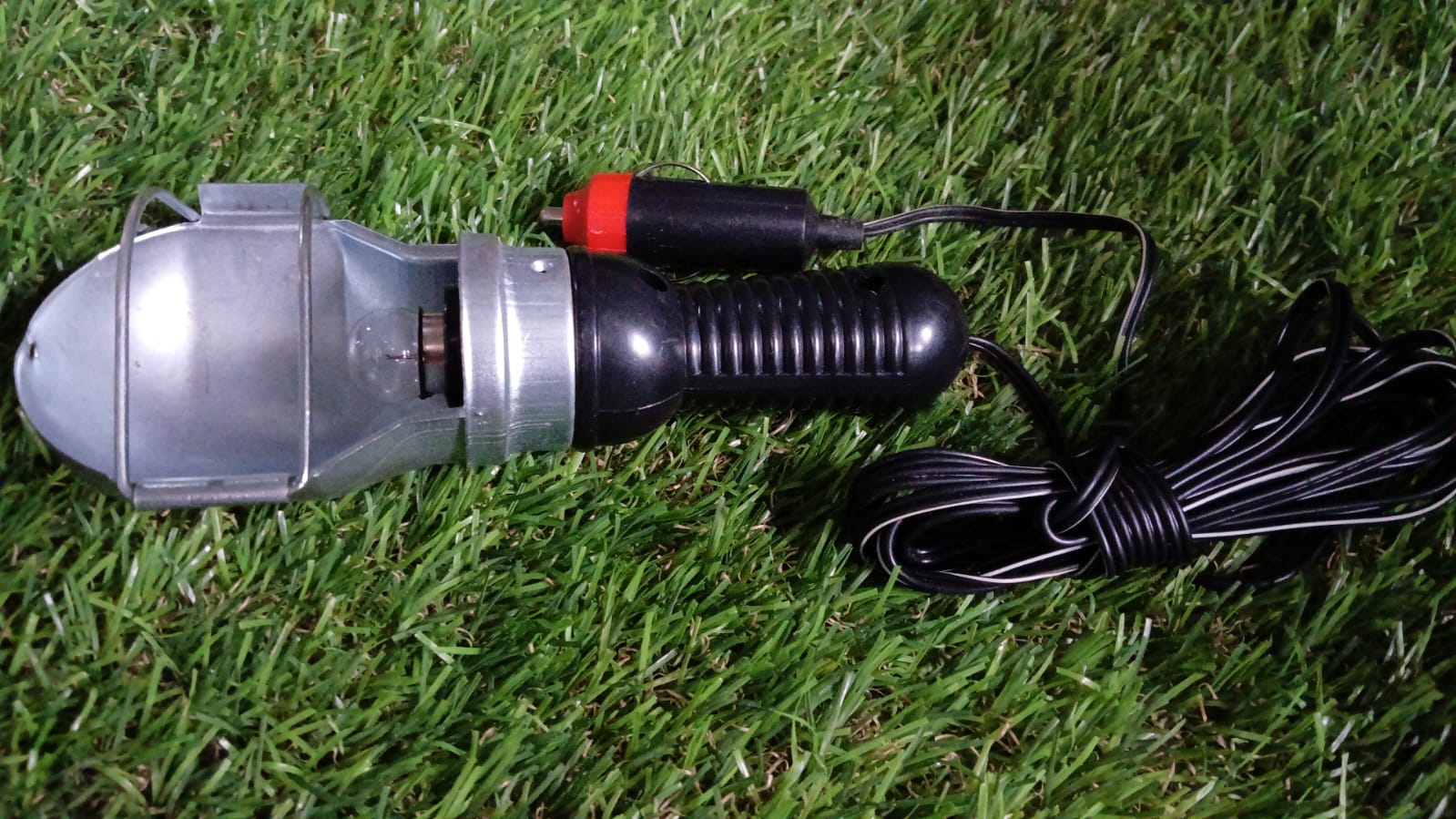 Portable Construction Repair Light – Handheld Work Lamp for Night-Time Repairs (1 Pc) Portable Construction Repair Light – Handheld Work Lamp for Night-Time Repairs (1 Pc)